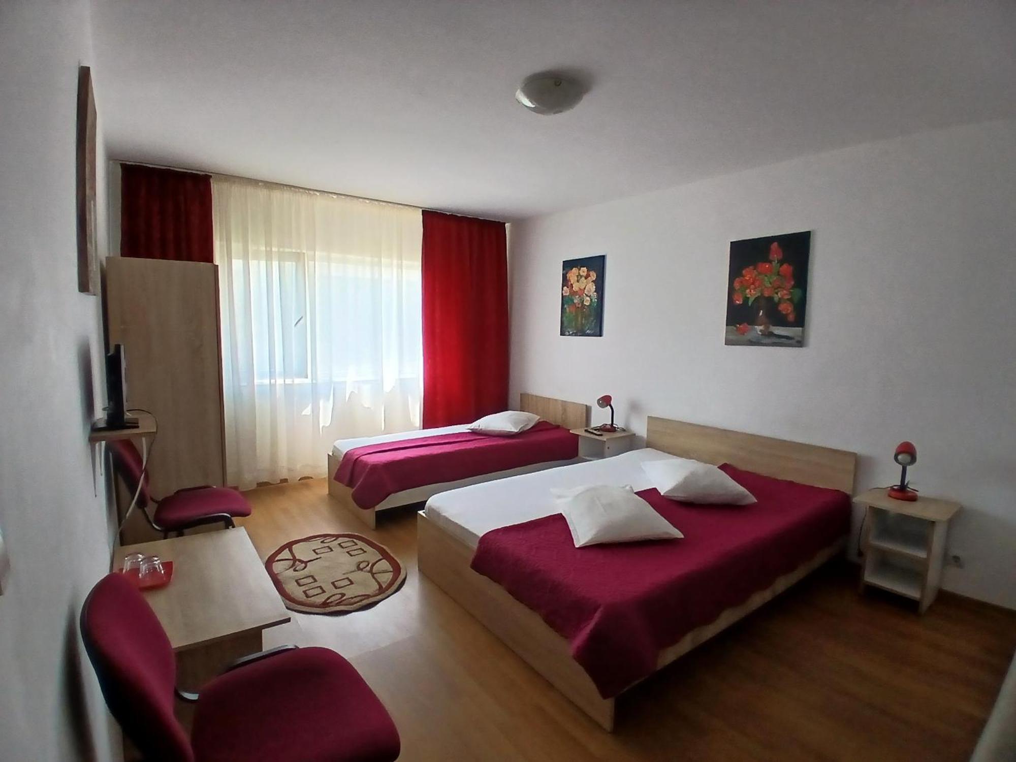 Casa Rustica Apart & Rooms Cîmpineanca Eksteriør billede