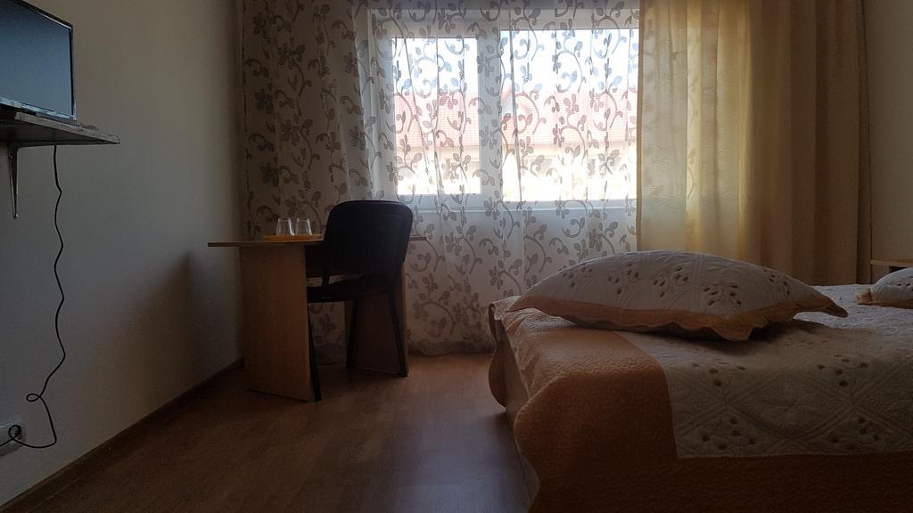 Casa Rustica Apart & Rooms Cîmpineanca Eksteriør billede