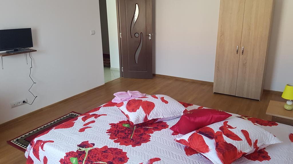 Casa Rustica Apart & Rooms Cîmpineanca Eksteriør billede