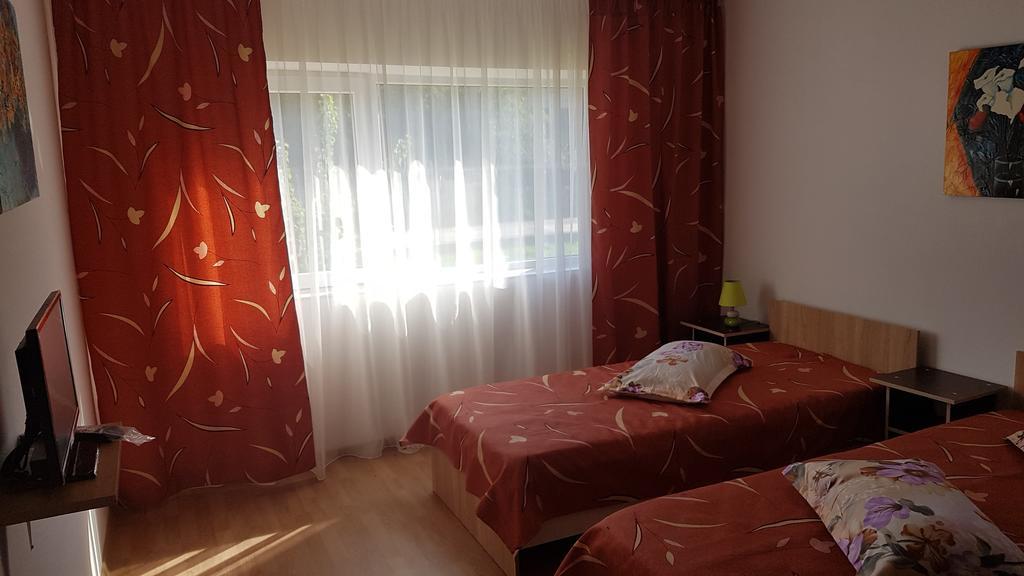 Casa Rustica Apart & Rooms Cîmpineanca Eksteriør billede